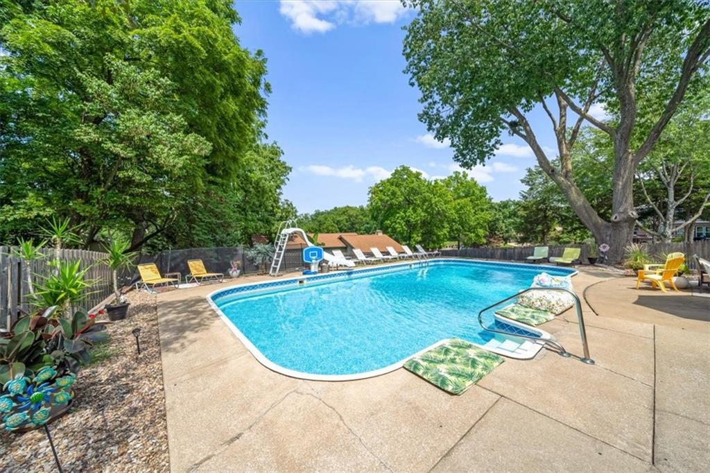 12800 E 38th Street Property Photo 44