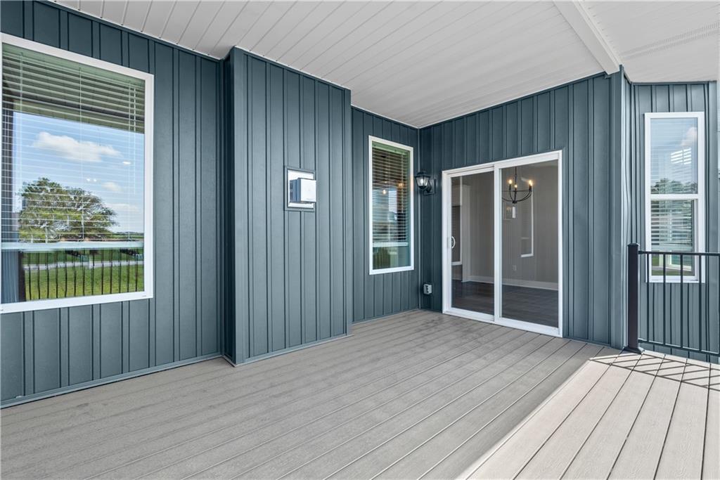 404 Sw Hawthorne Lane Property Photo 38