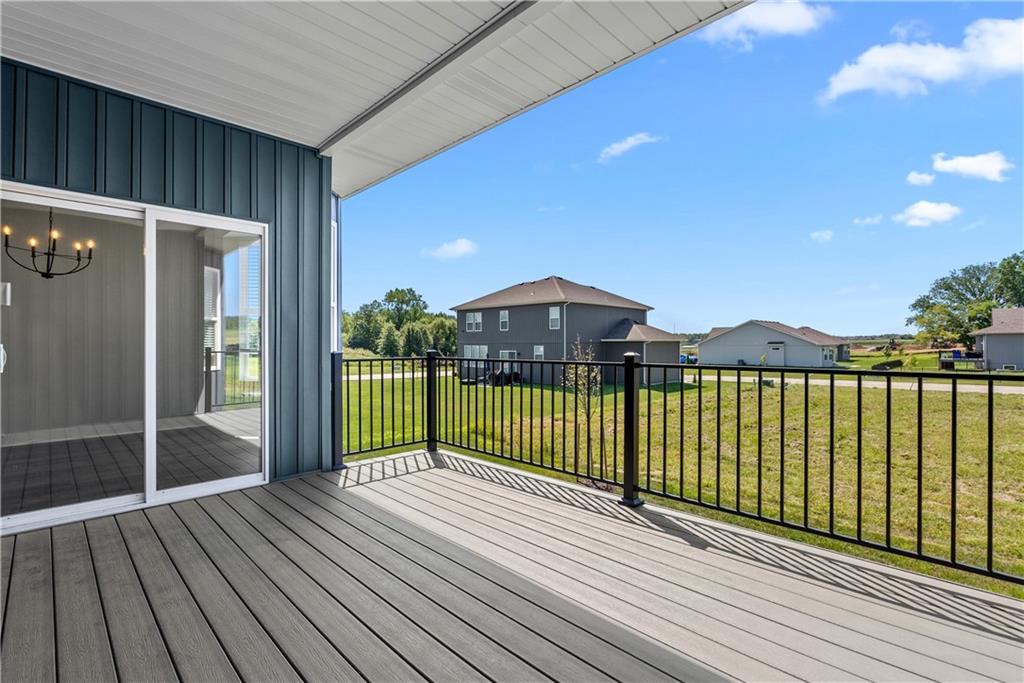 404 Sw Hawthorne Lane Property Photo 39