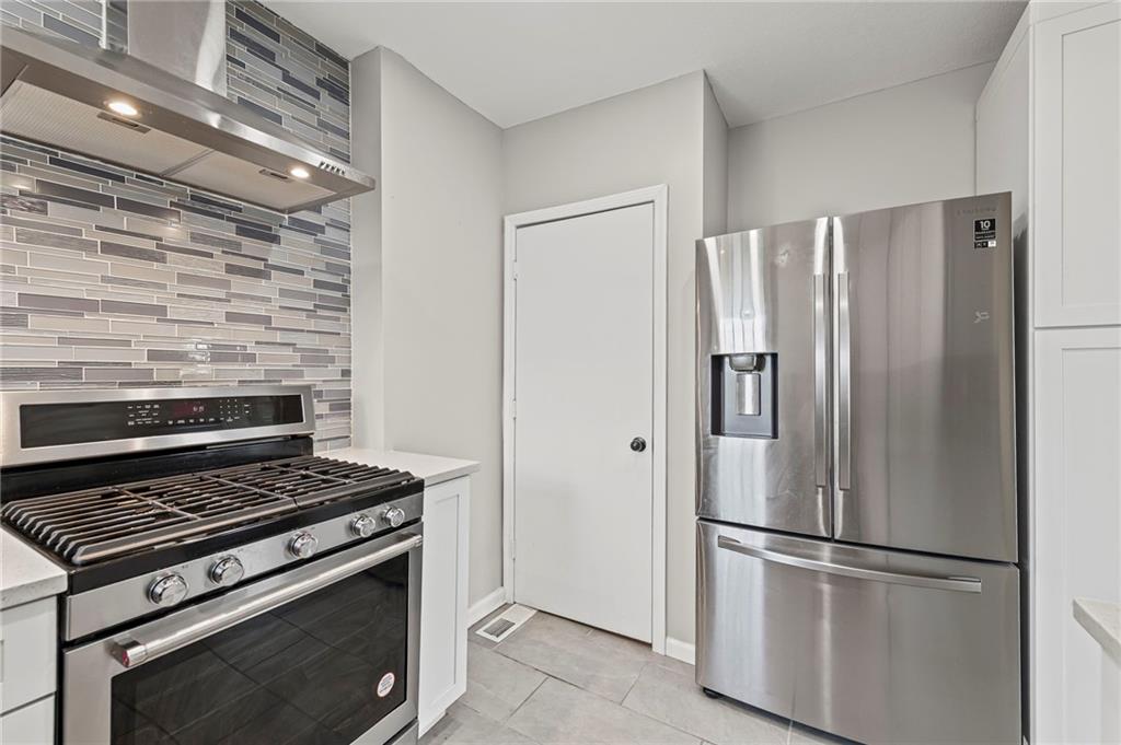 512 Norton Avenue Property Photo 17