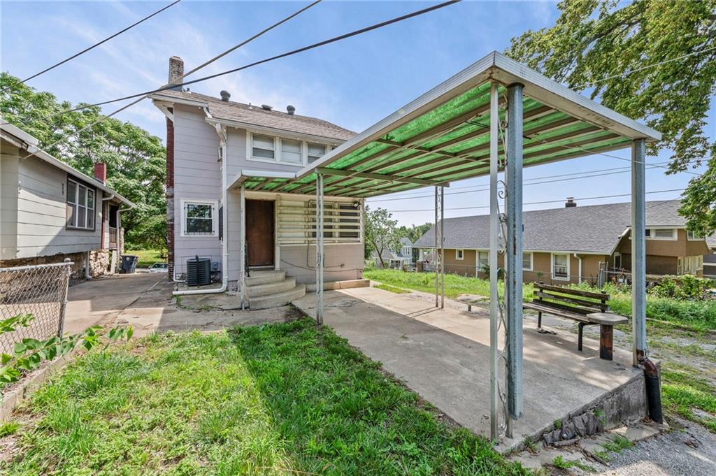 512 Norton Avenue Property Photo 32