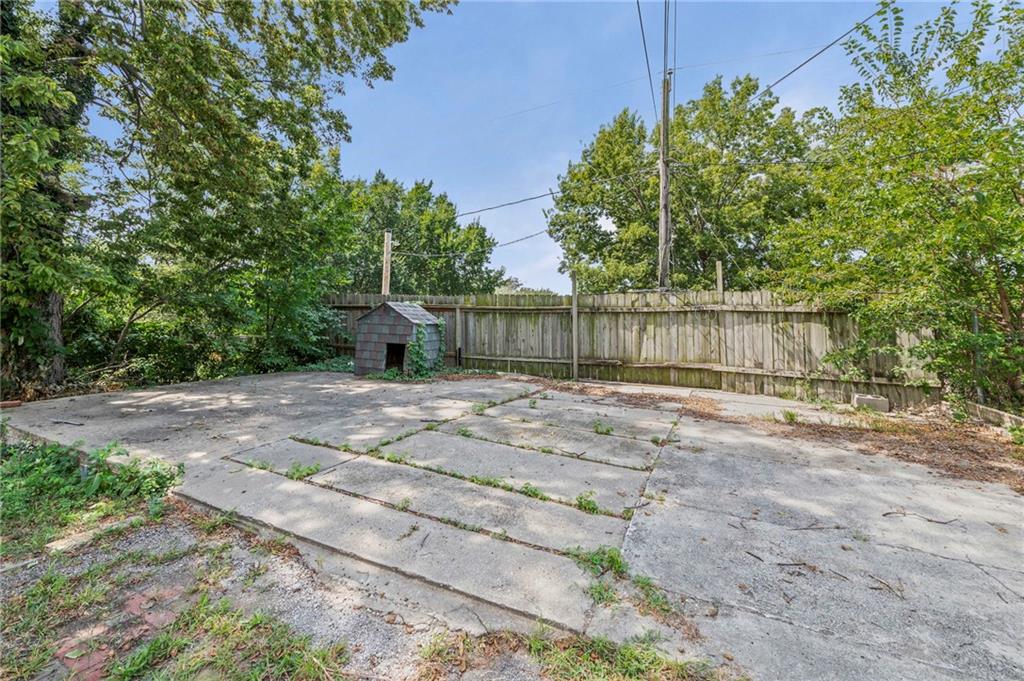 512 Norton Avenue Property Photo 34