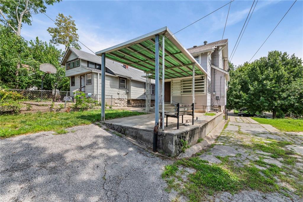 512 Norton Avenue Property Photo 35