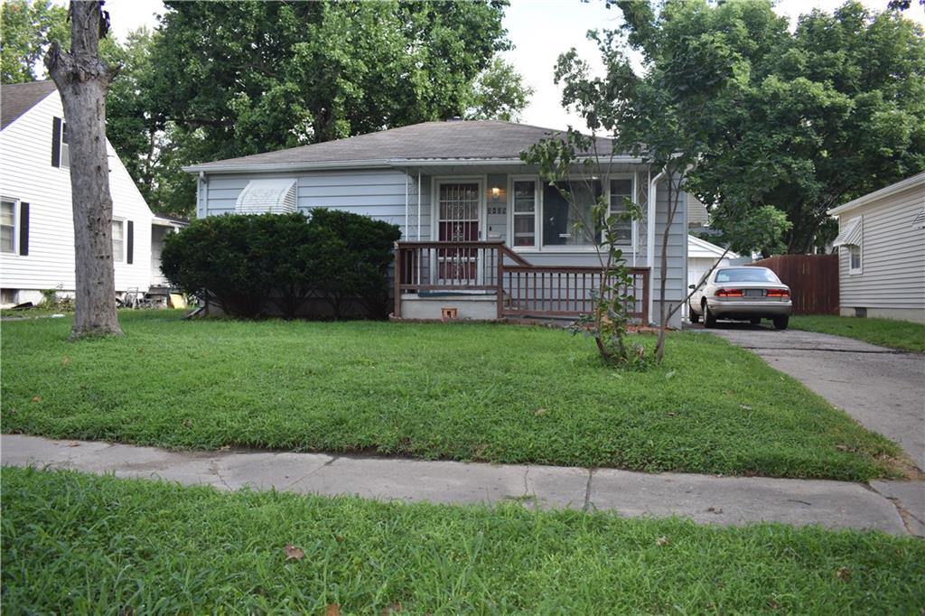 3425 Sacramento Street Property Photo 1