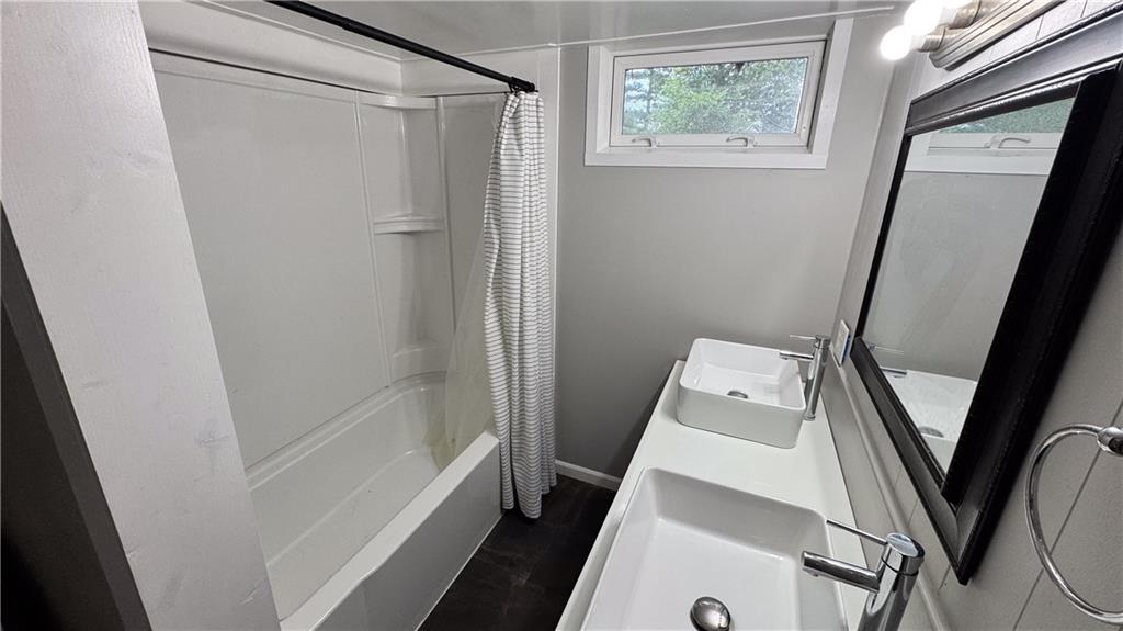 322 W 7th Street Property Photo 20