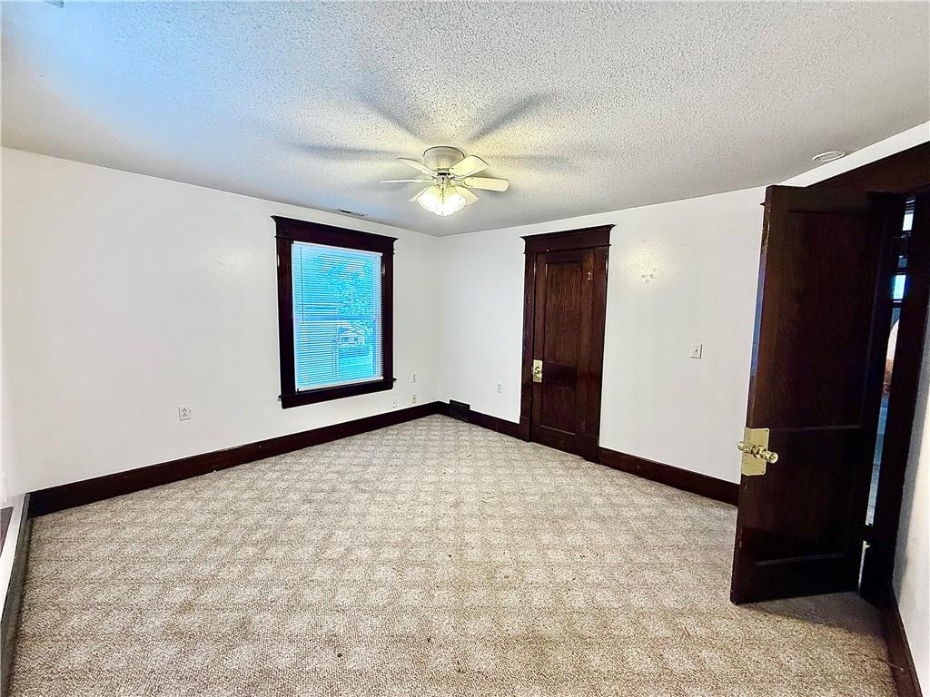415 W 4th Street Property Photo 19