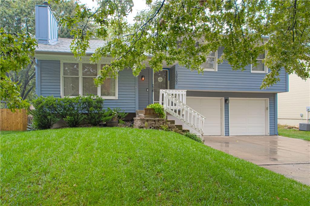 10902 N Harrison Street Property Photo 2