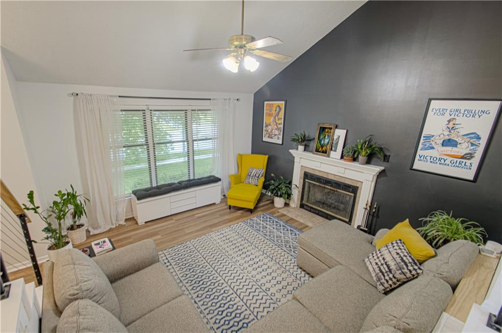 10902 N Harrison Street Property Photo 9