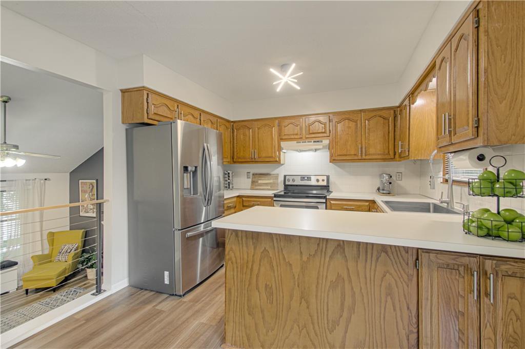 10902 N Harrison Street Property Photo 12