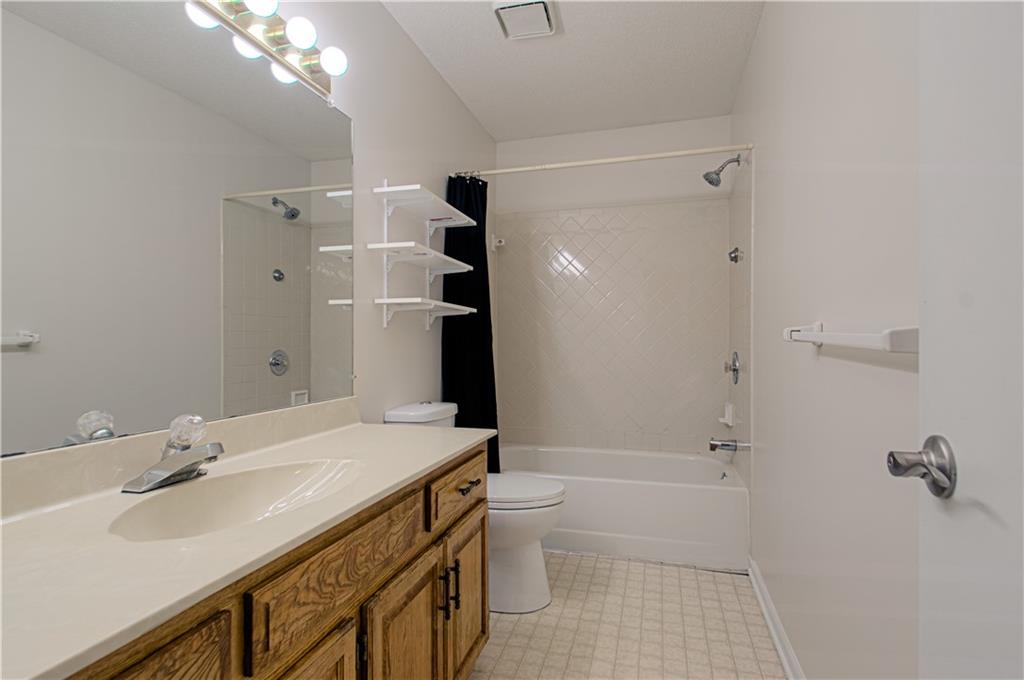 10902 N Harrison Street Property Photo 23