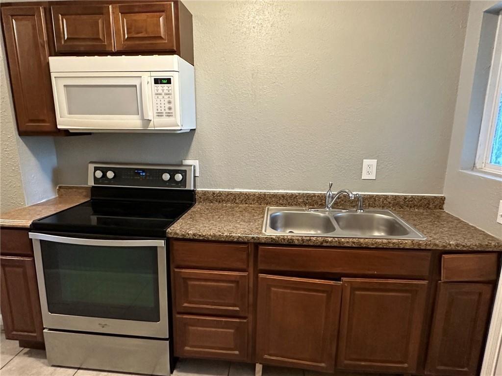 3315 Indiana Avenue Property Photo 10