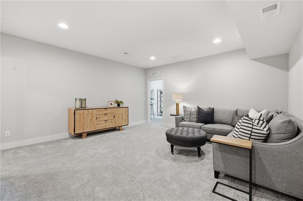 17053 W 168th Place Property Photo 26
