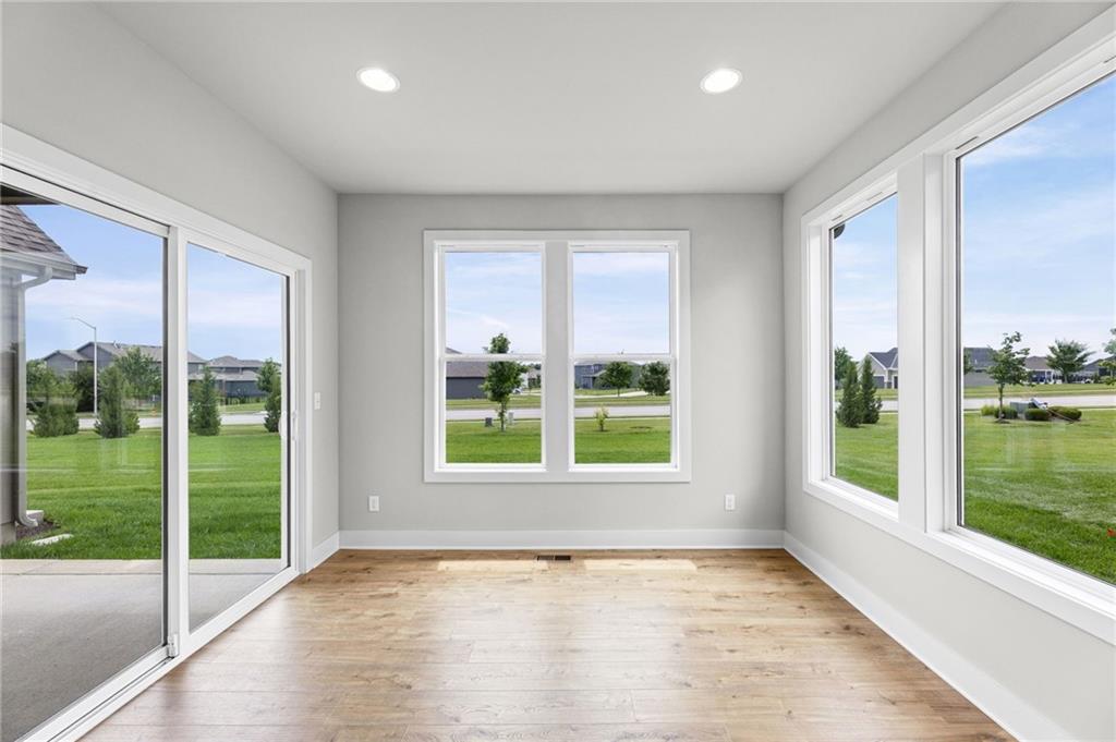 17055 W 168th Place Property Photo 15