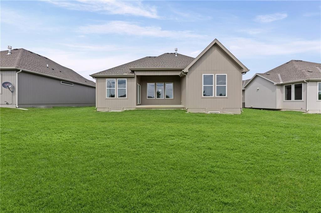 17055 W 168th Place Property Photo 46