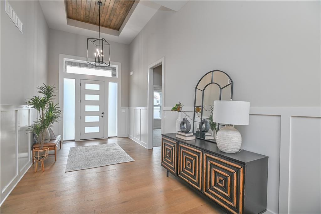 11351 S Emerald Street Property Photo 4