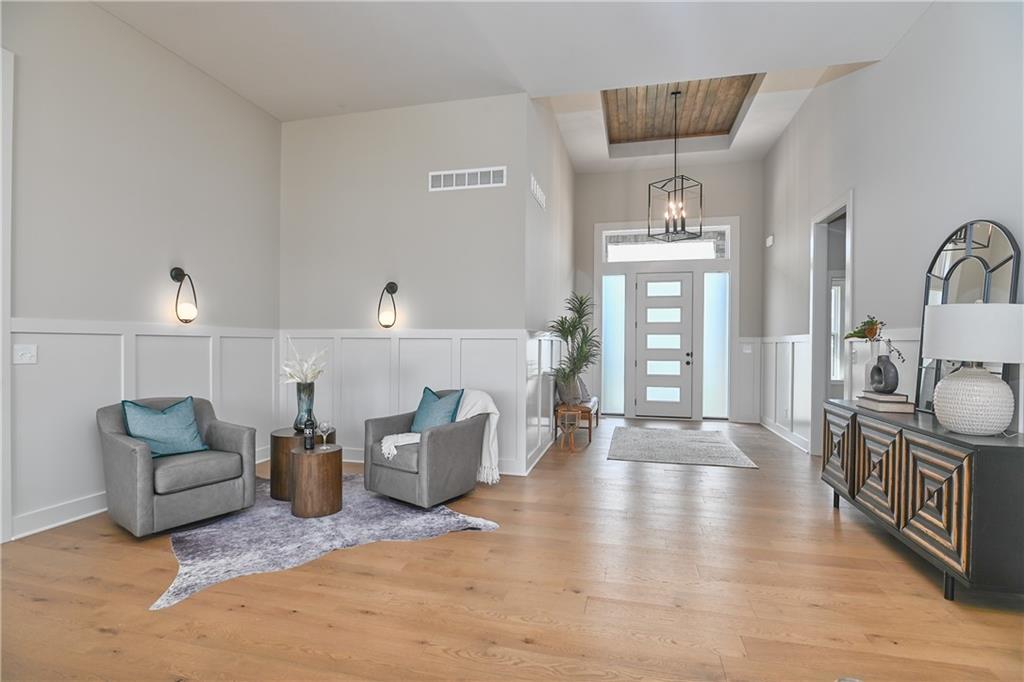 11351 S Emerald Street Property Photo 5