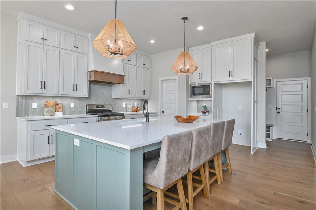 11351 S Emerald Street Property Photo 13