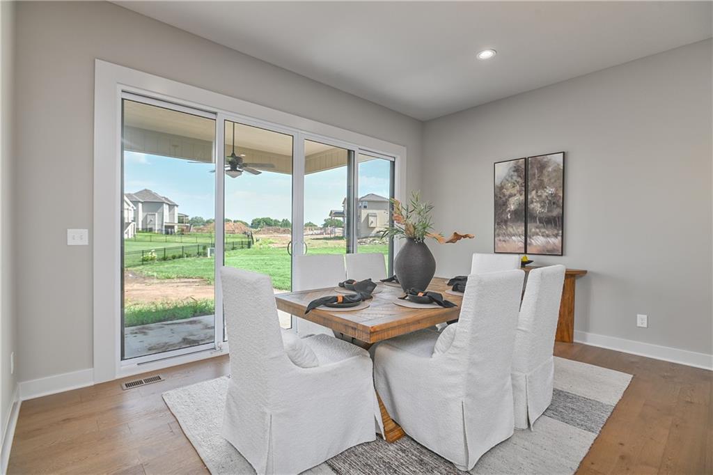 11351 S Emerald Street Property Photo 14