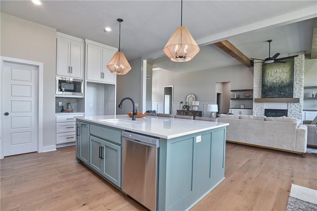 11351 S Emerald Street Property Photo 15