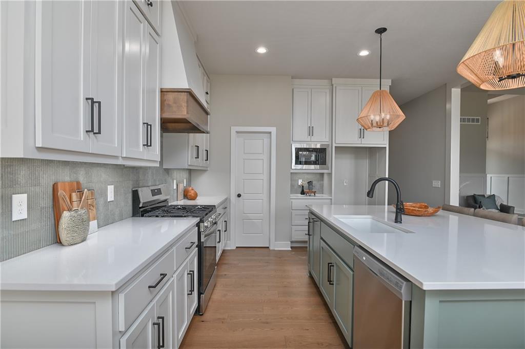 11351 S Emerald Street Property Photo 16