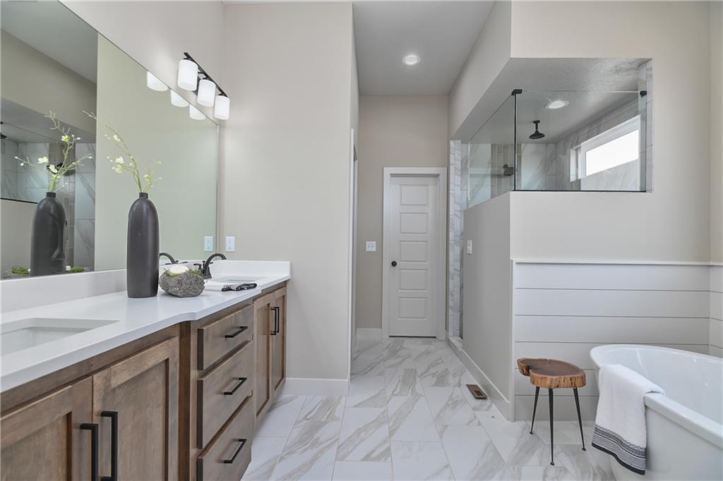 11351 S Emerald Street Property Photo 24