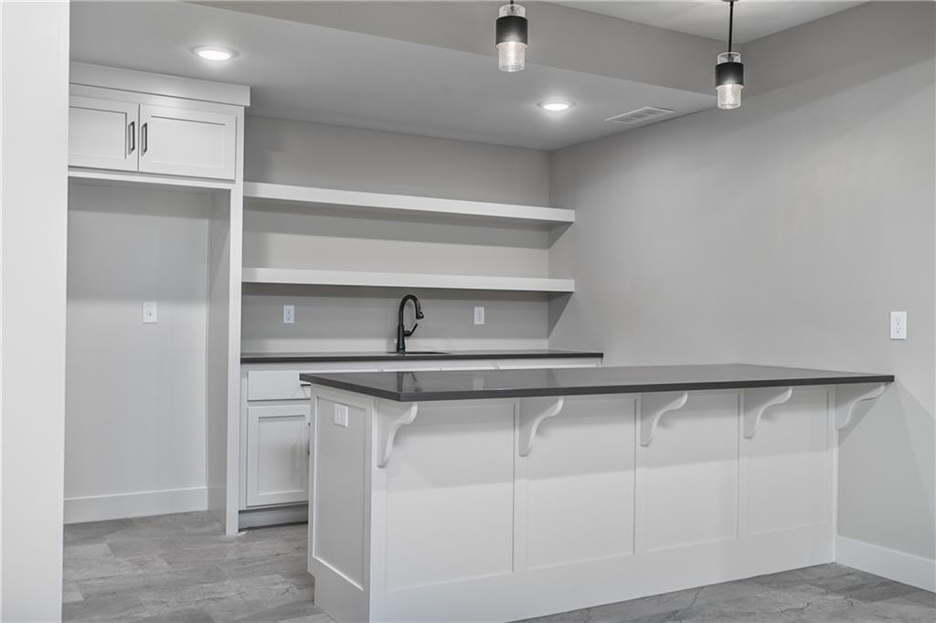 11351 S Emerald Street Property Photo 34