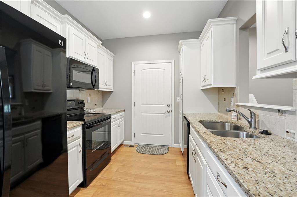 33412 Pinehurst Lane Property Photo 34