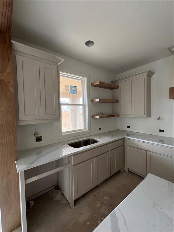 2203 W 178th Terrace Property Photo 1