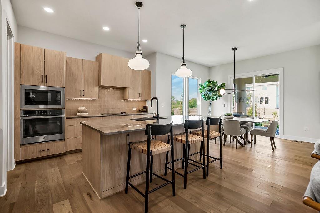 17812 Rainbow Boulevard Property Photo 14