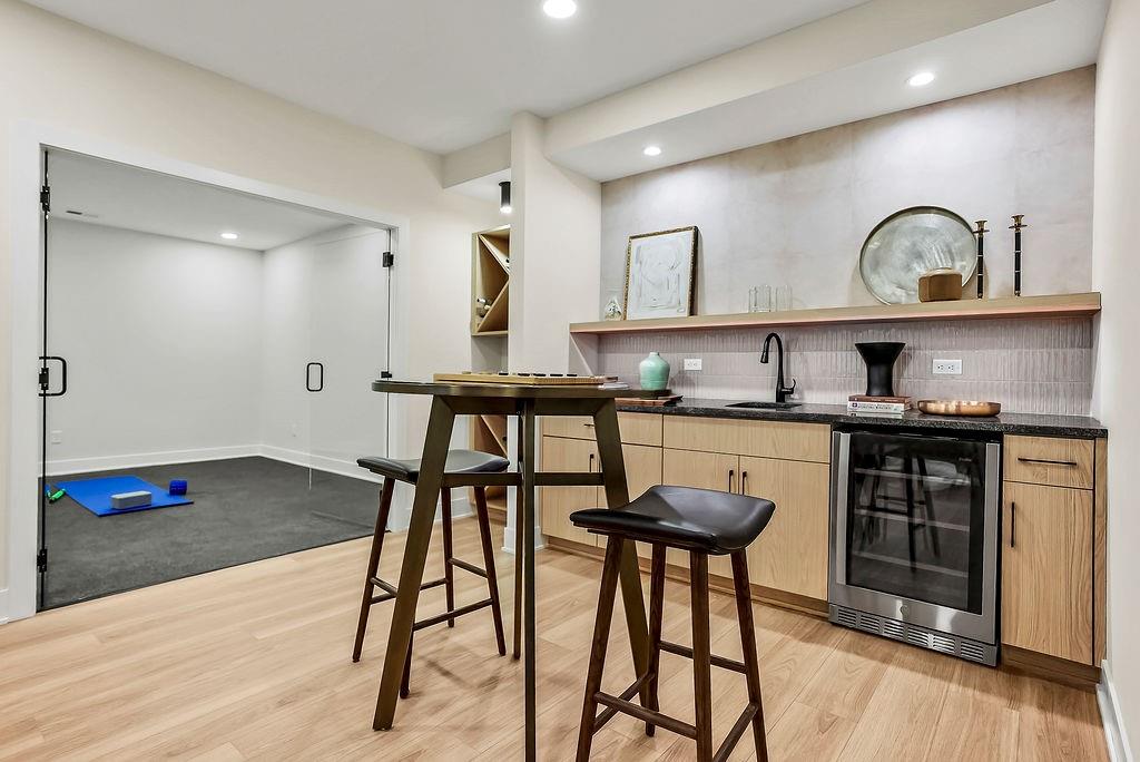 17812 Rainbow Boulevard Property Photo 38