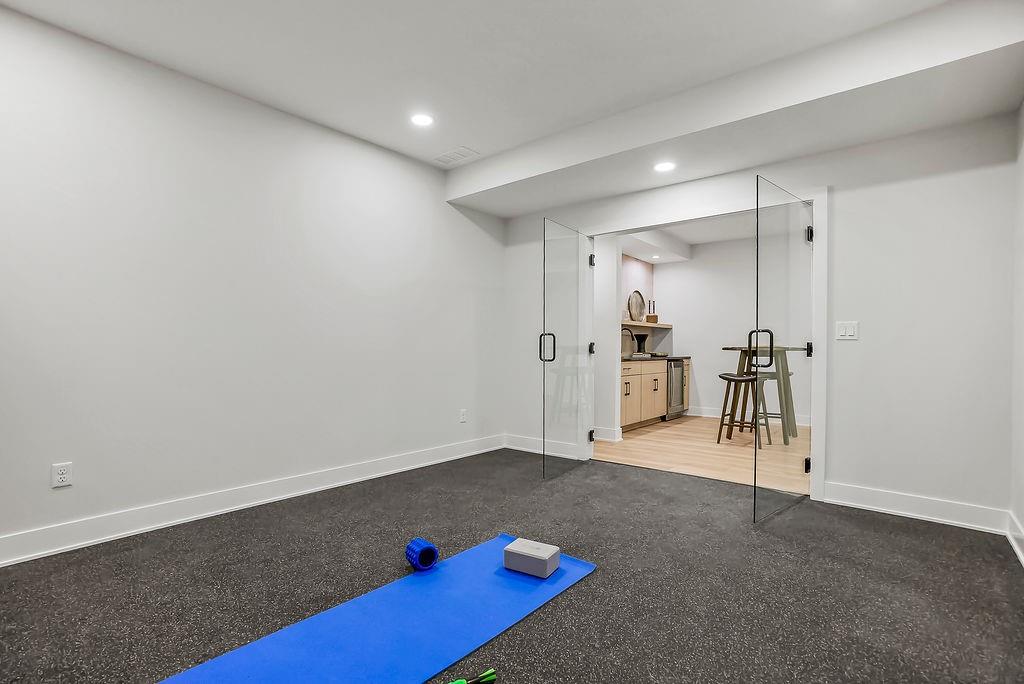 17812 Rainbow Boulevard Property Photo 43