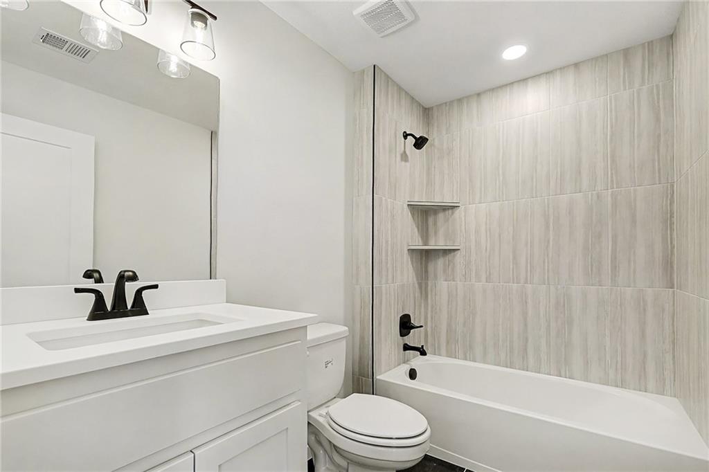 18409 Caenen Street Property Photo 33