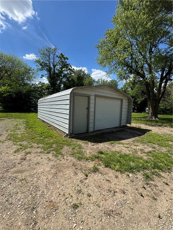 311 N Magnolia Avenue Property Photo 3
