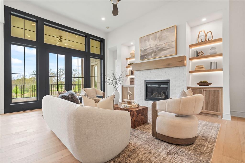 1816 Ne Lashbrook Circle Property Photo 9