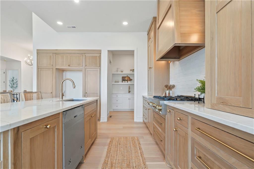 1816 Ne Lashbrook Circle Property Photo 23