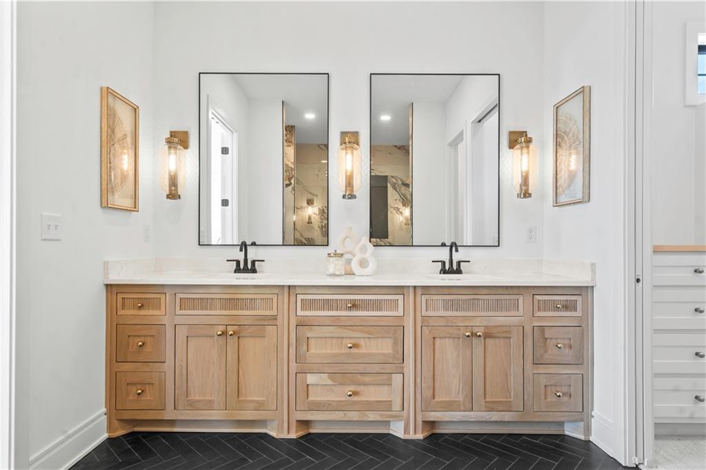 1816 Ne Lashbrook Circle Property Photo 34