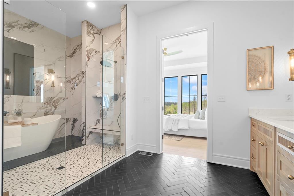 1816 Ne Lashbrook Circle Property Photo 35