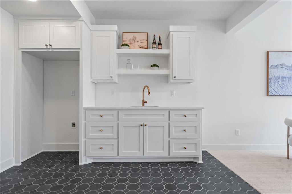 1816 Ne Lashbrook Circle Property Photo 58