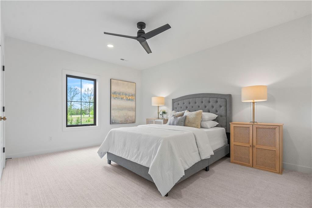 1816 Ne Lashbrook Circle Property Photo 63