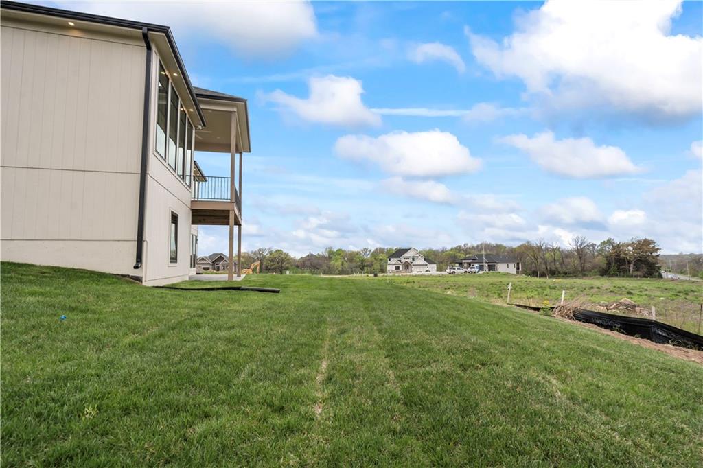 1816 Ne Lashbrook Circle Property Photo 73