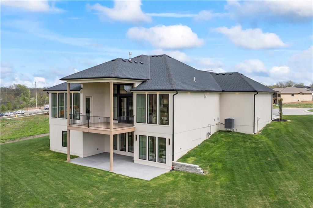 1816 Ne Lashbrook Circle Property Photo 75