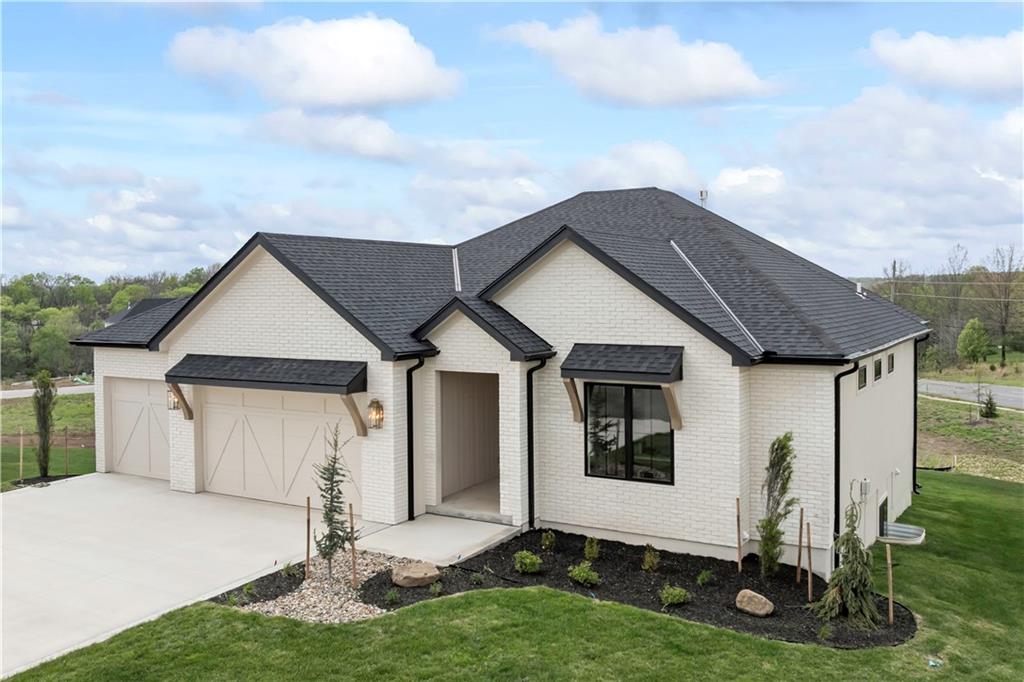 1816 Ne Lashbrook Circle Property Photo 78