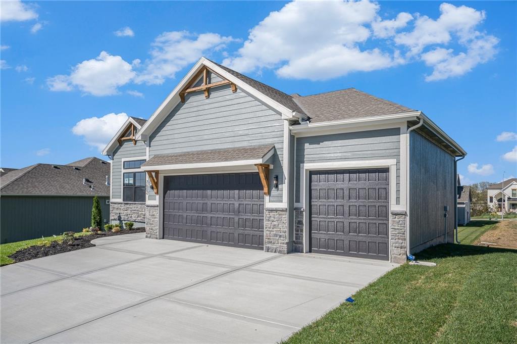 7602 Ne 103rd Street Property Photo 4