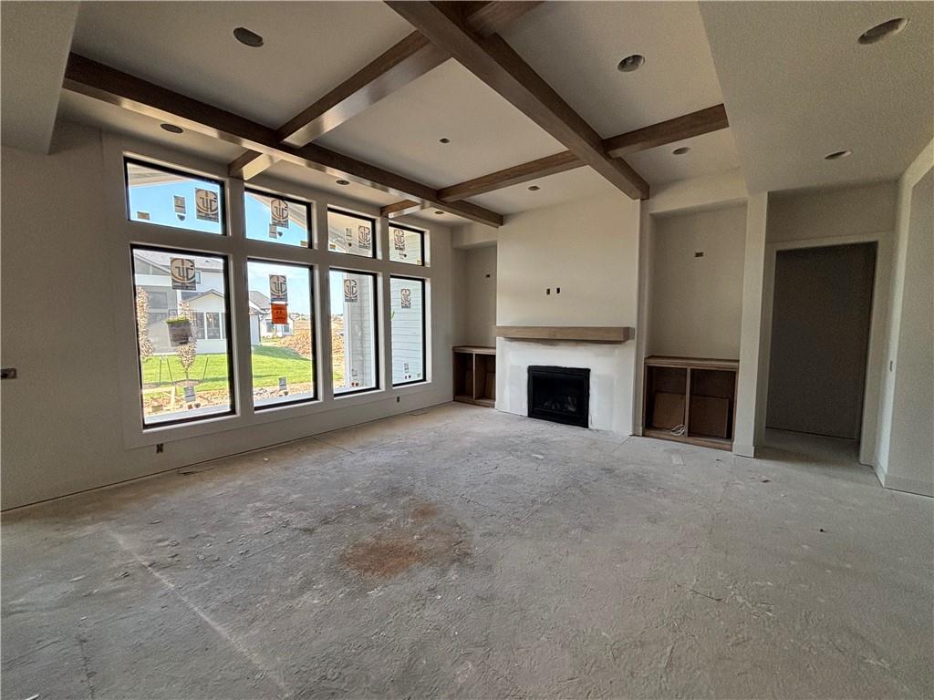17524 Carter Street Property Photo 5