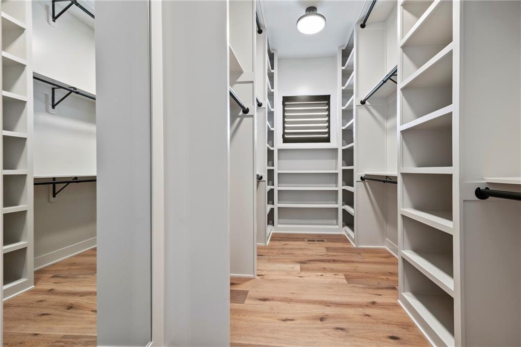17524 Carter Street Property Photo 26
