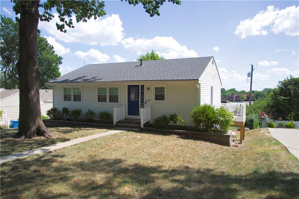 1025 Orchard Avenue Property Photo 4