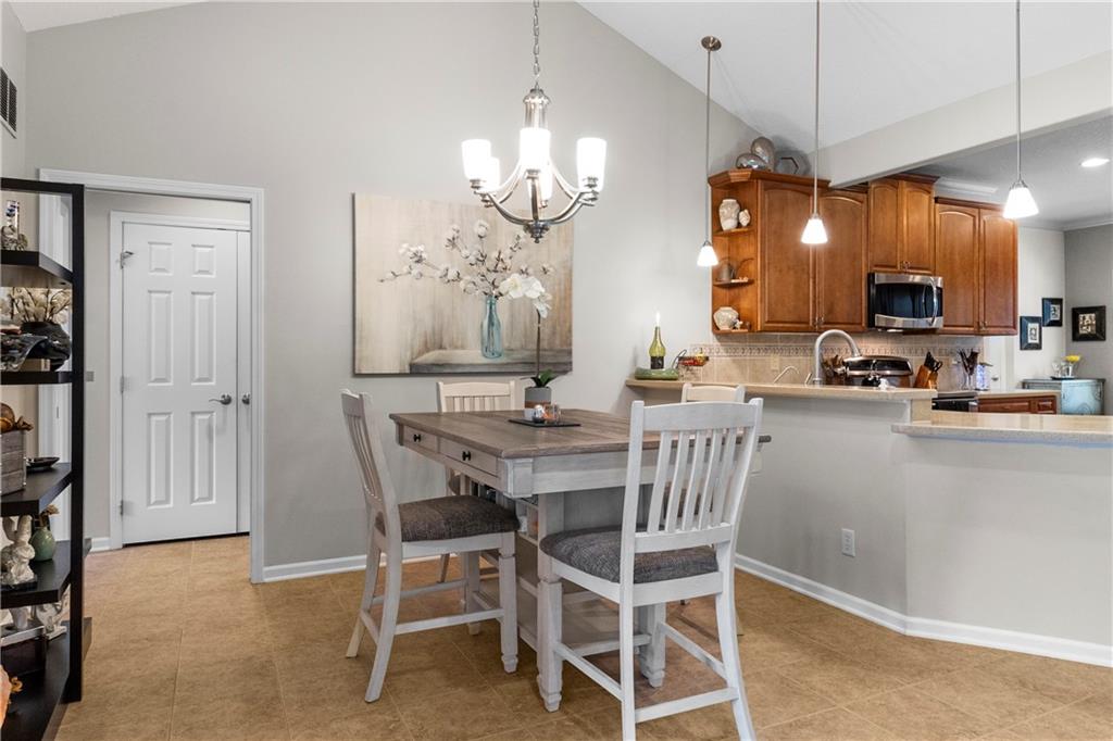 11020 Charlotte Street Property Photo 16