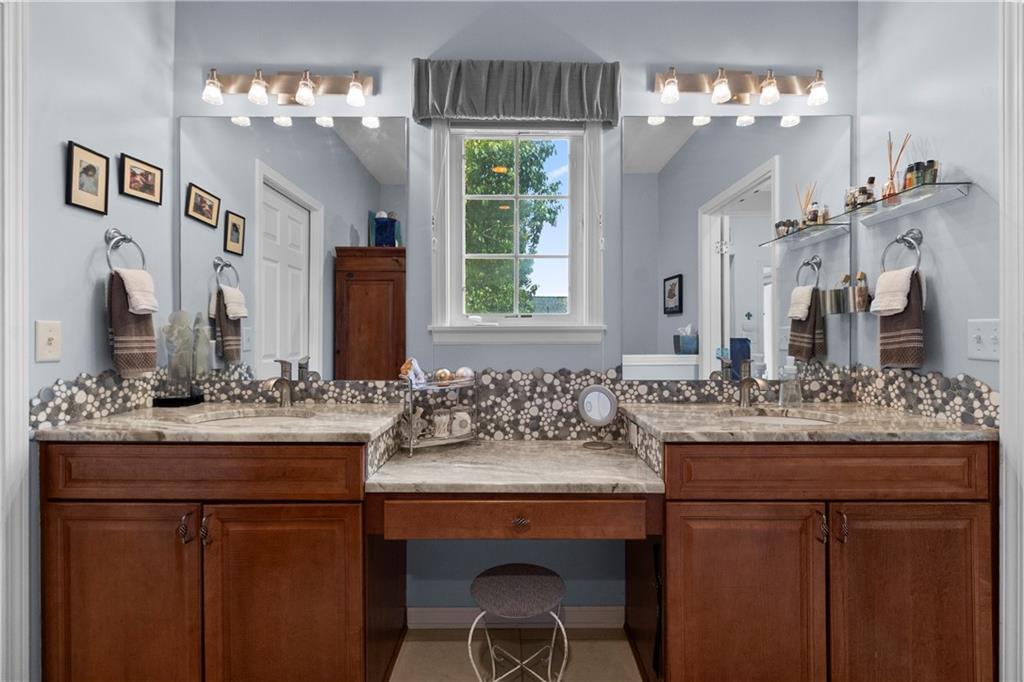 11020 Charlotte Street Property Photo 28