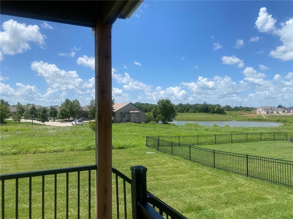 18637 W 193rd Street Property Photo 5