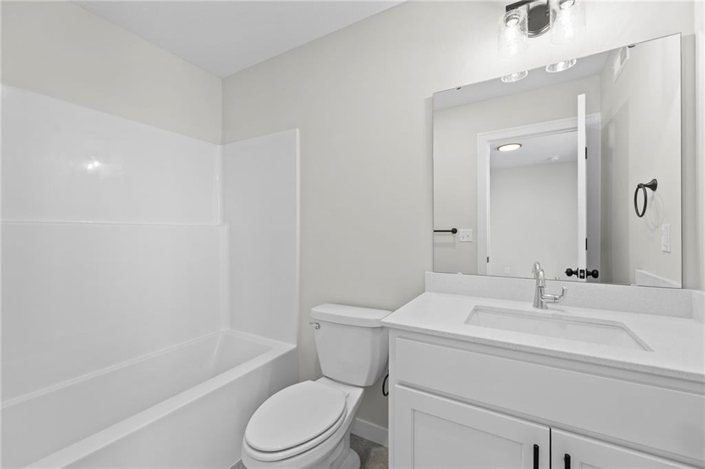 18637 W 193rd Street Property Photo 33